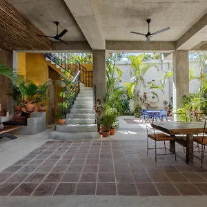 El Mambo Boutique Las Terrenas